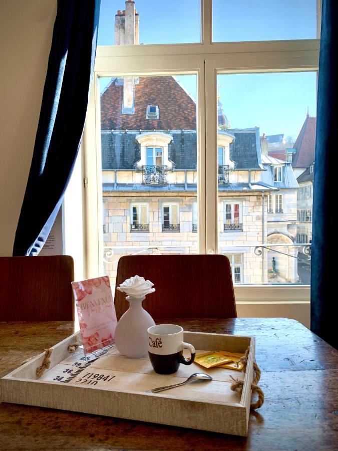 Les Fabuleux Appartements Du Coeur De Ville - Place Victor Hugo Besançon Zewnętrze zdjęcie