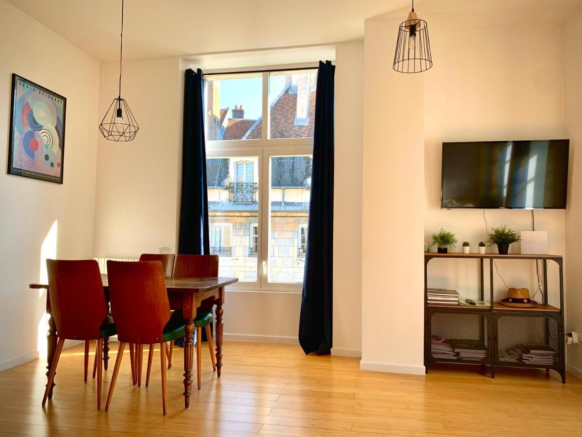 Les Fabuleux Appartements Du Coeur De Ville - Place Victor Hugo Besançon Zewnętrze zdjęcie