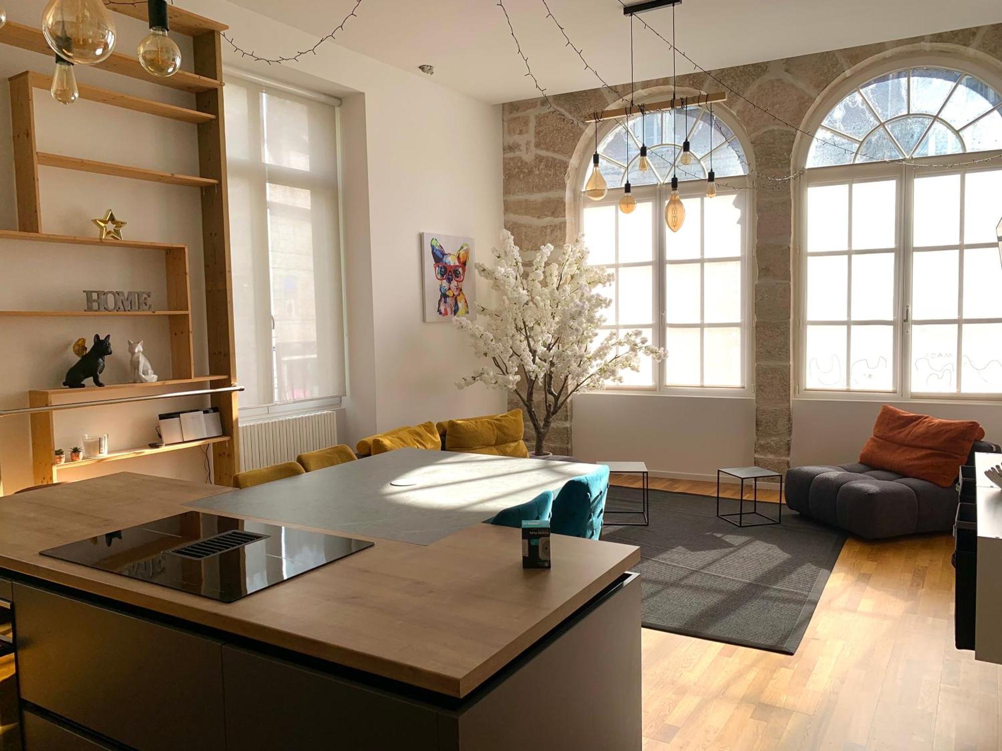 Les Fabuleux Appartements Du Coeur De Ville - Place Victor Hugo Besançon Zewnętrze zdjęcie